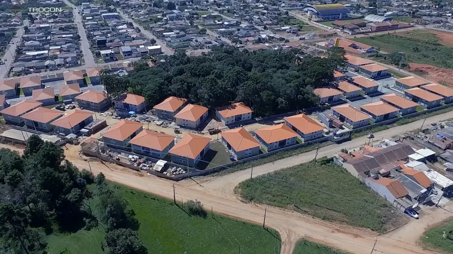 Conjunto Bosques de Ipê, em Fazenda Rio Grande — registro 1